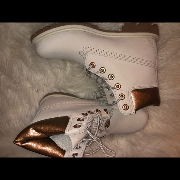 Timberland - Picture 2 of 5